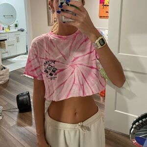 Bethany surf shop cropped pink tie dye tee
